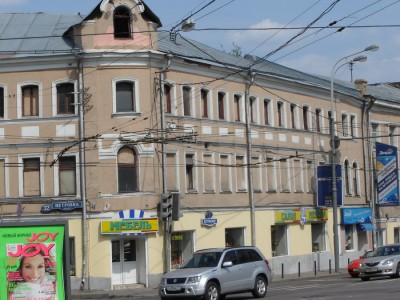 дом, где была мамина поликлиника (петровские ворота)
