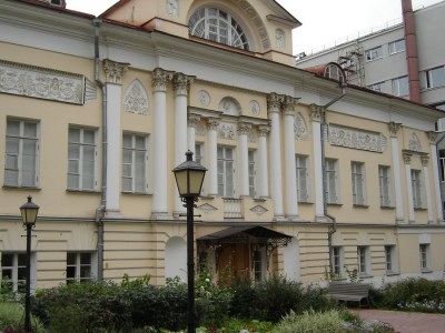 особняк на петровском пер (быв.ул. москвина)